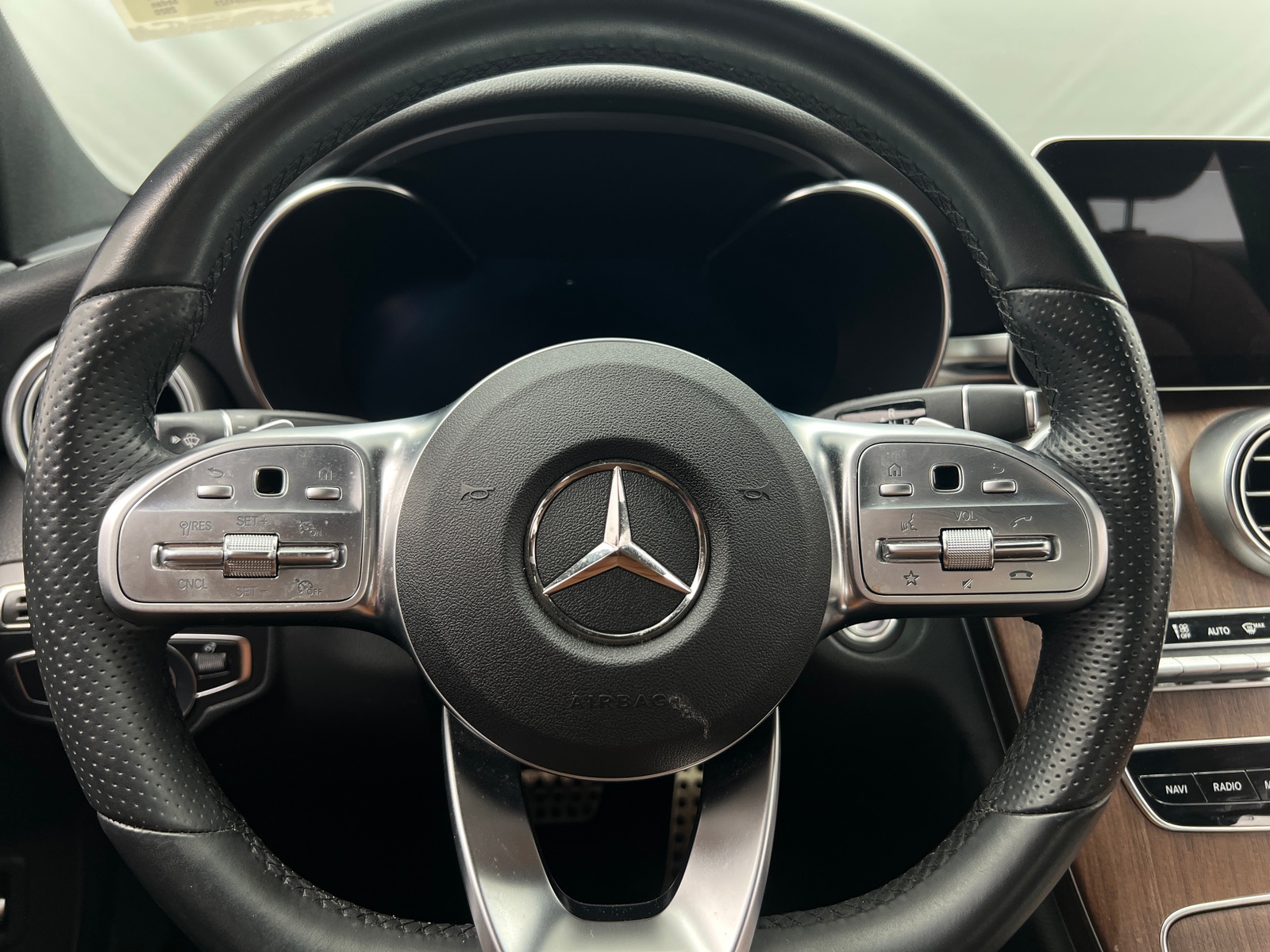 Thumbnail: 2020 Mercedes-Benz C-Class - 4