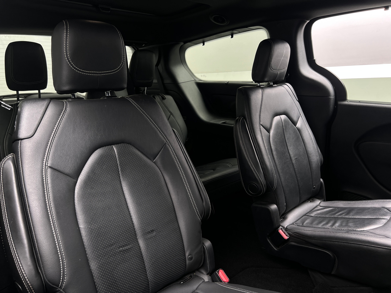 Thumbnail: 2019 Chrysler Pacifica - 5