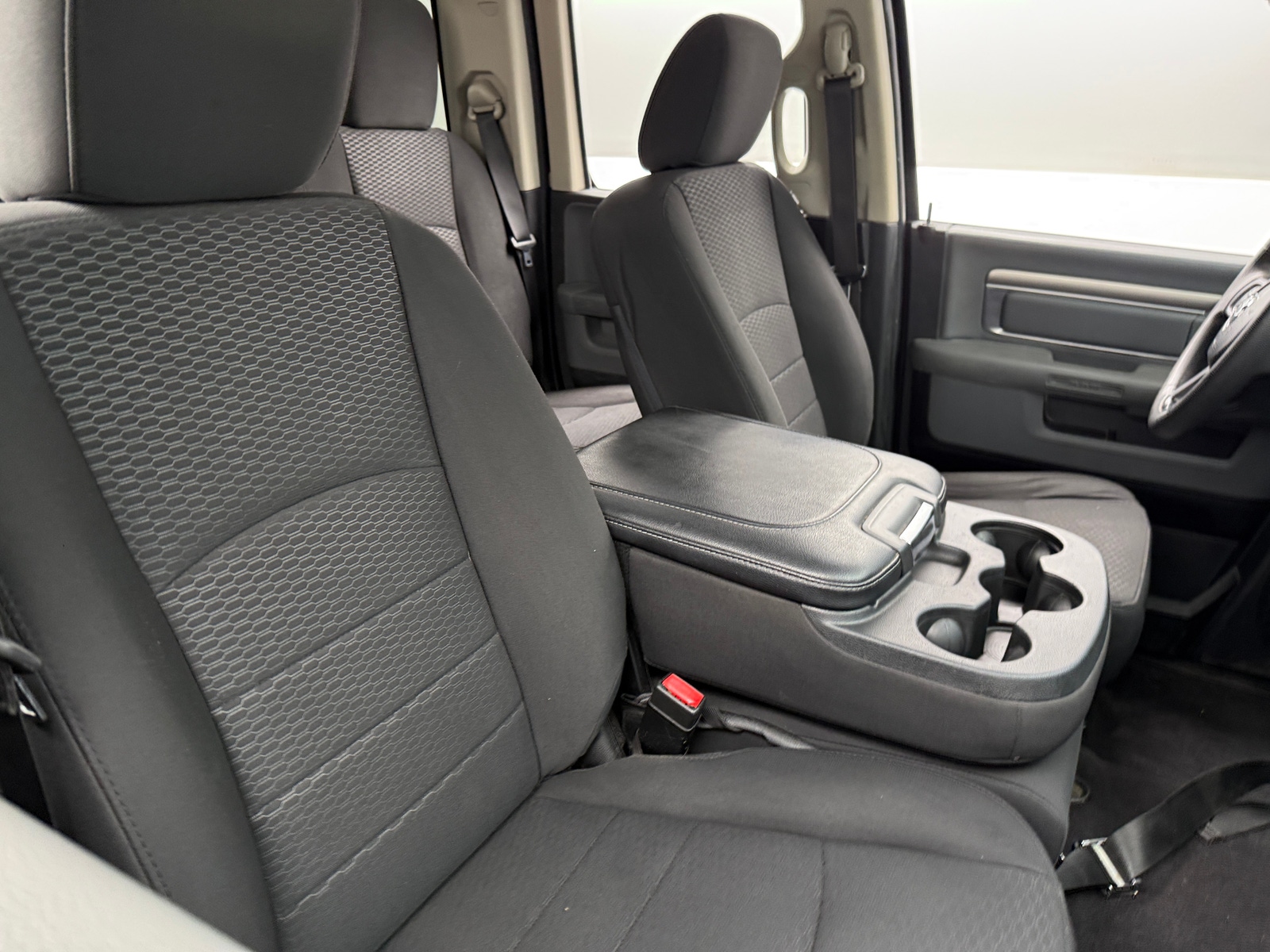 Thumbnail: 2019 RAM 1500 Classic - 2