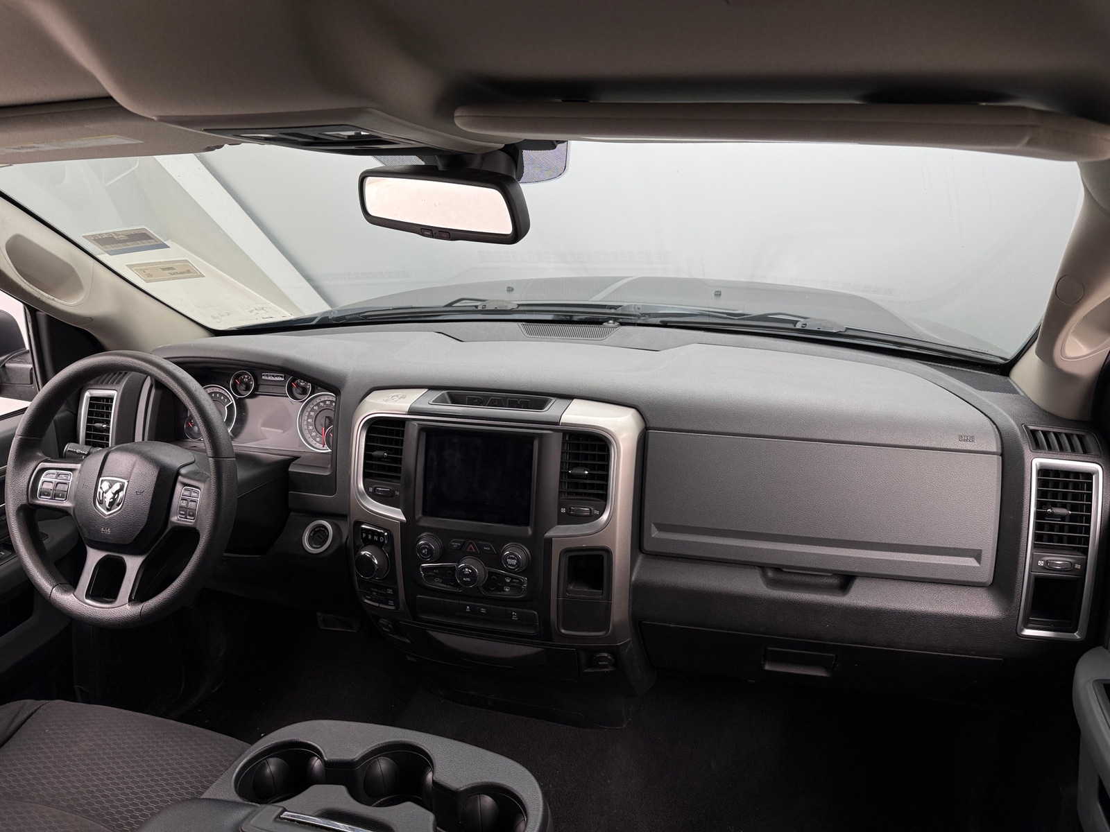 Thumbnail: 2019 RAM 1500 Classic - 3