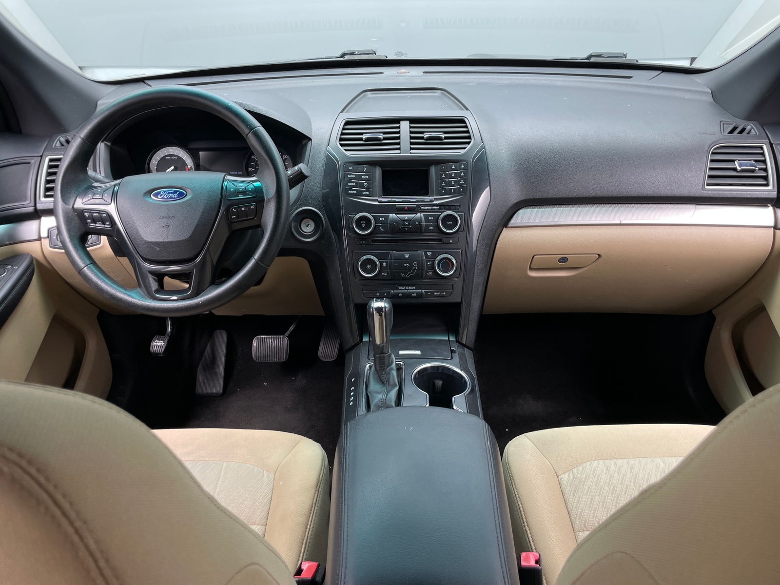 Thumbnail: 2016 Ford Explorer - 3