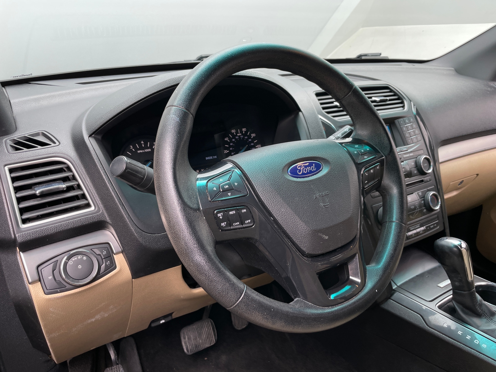 Thumbnail: 2016 Ford Explorer - 5