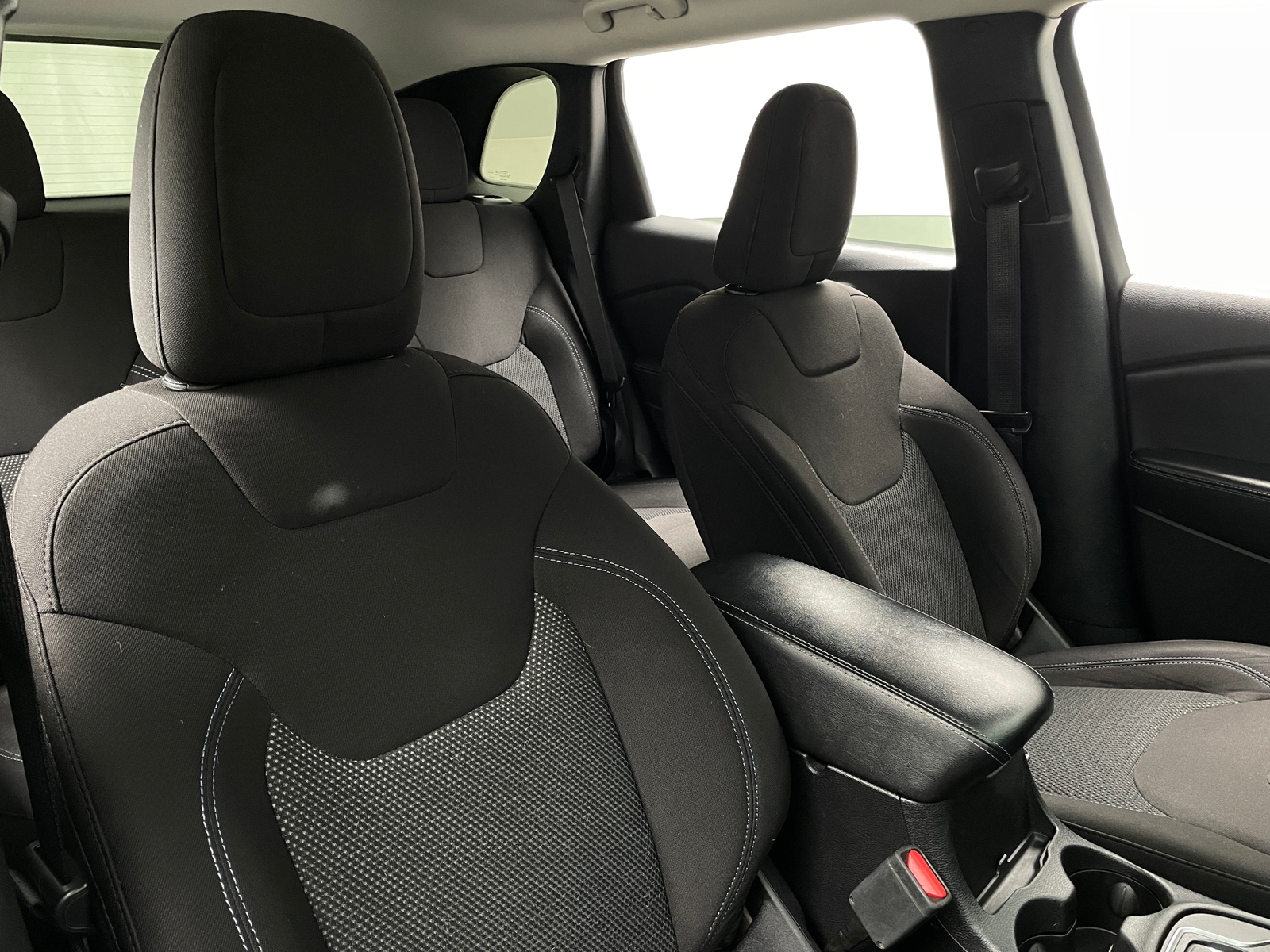 Thumbnail: 2020 Jeep Cherokee - 2