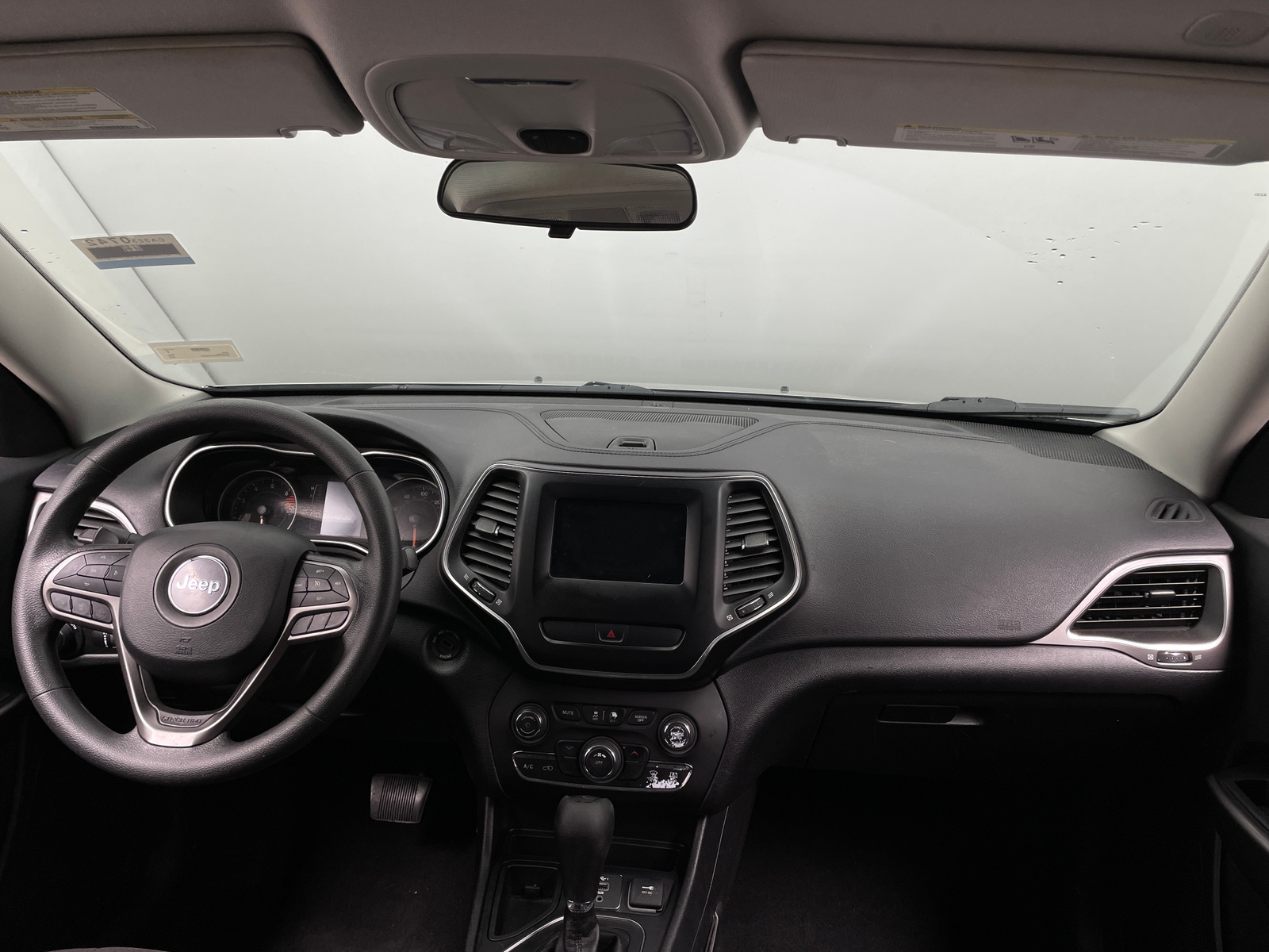 Thumbnail: 2020 Jeep Cherokee - 3