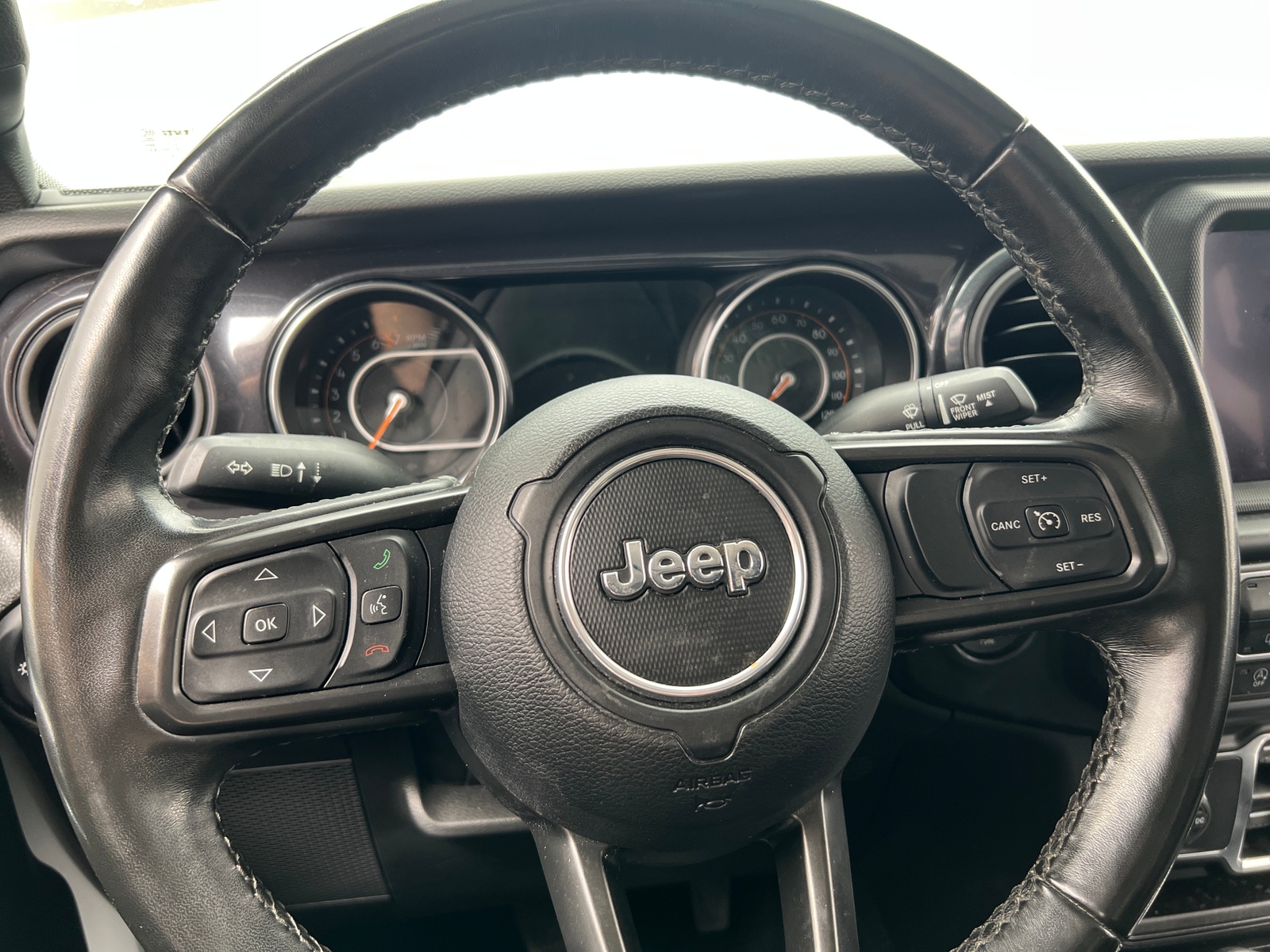 Thumbnail: 2022 Jeep Gladiator - 5