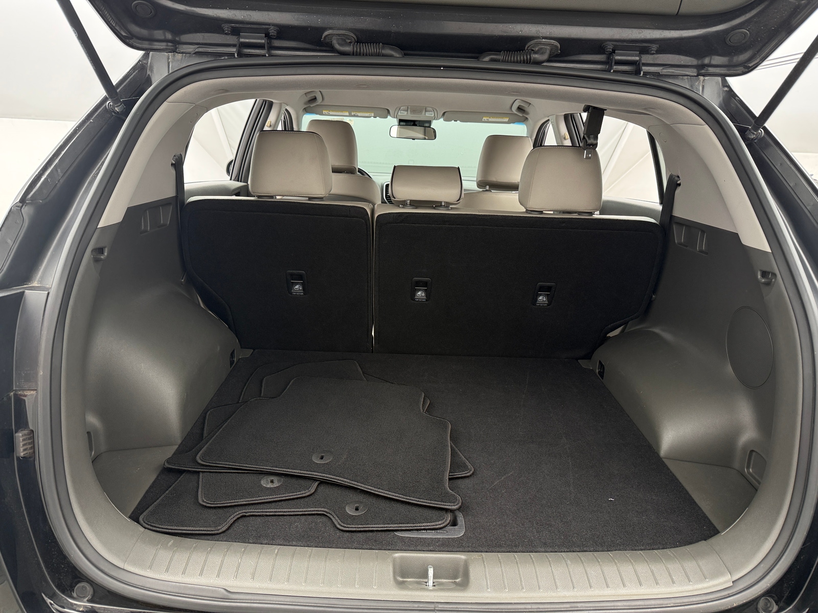 Thumbnail: 2017 Kia Sportage - 6