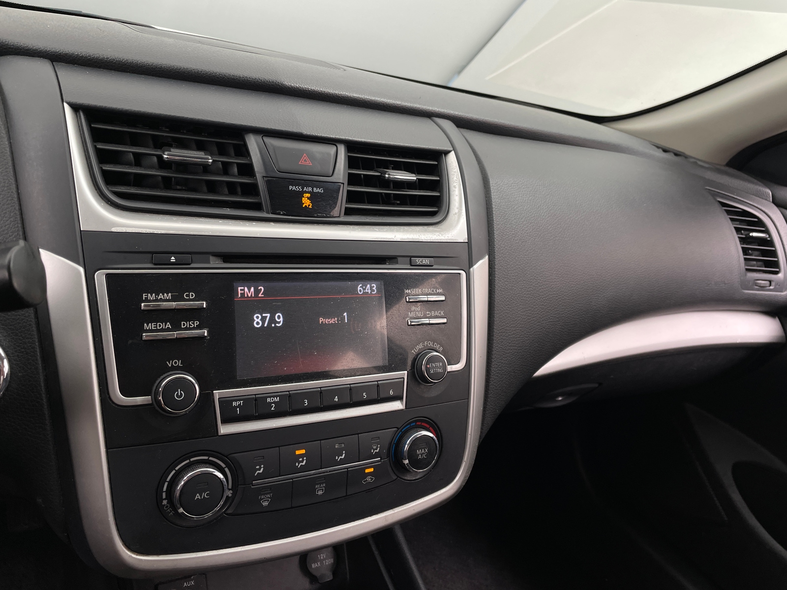 Thumbnail: 2018 Nissan Altima - 4