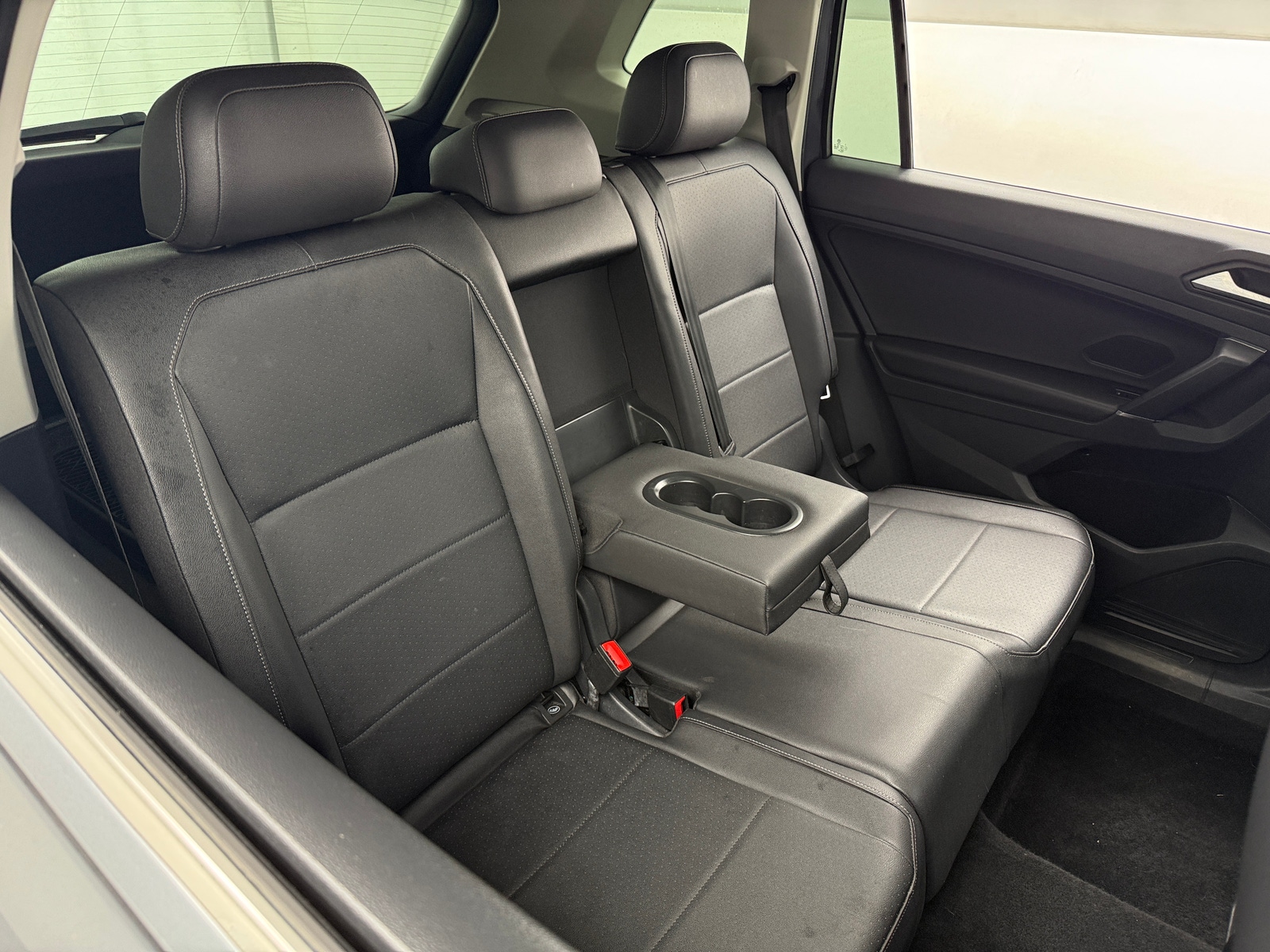 Thumbnail: 2020 Volkswagen Tiguan - 5