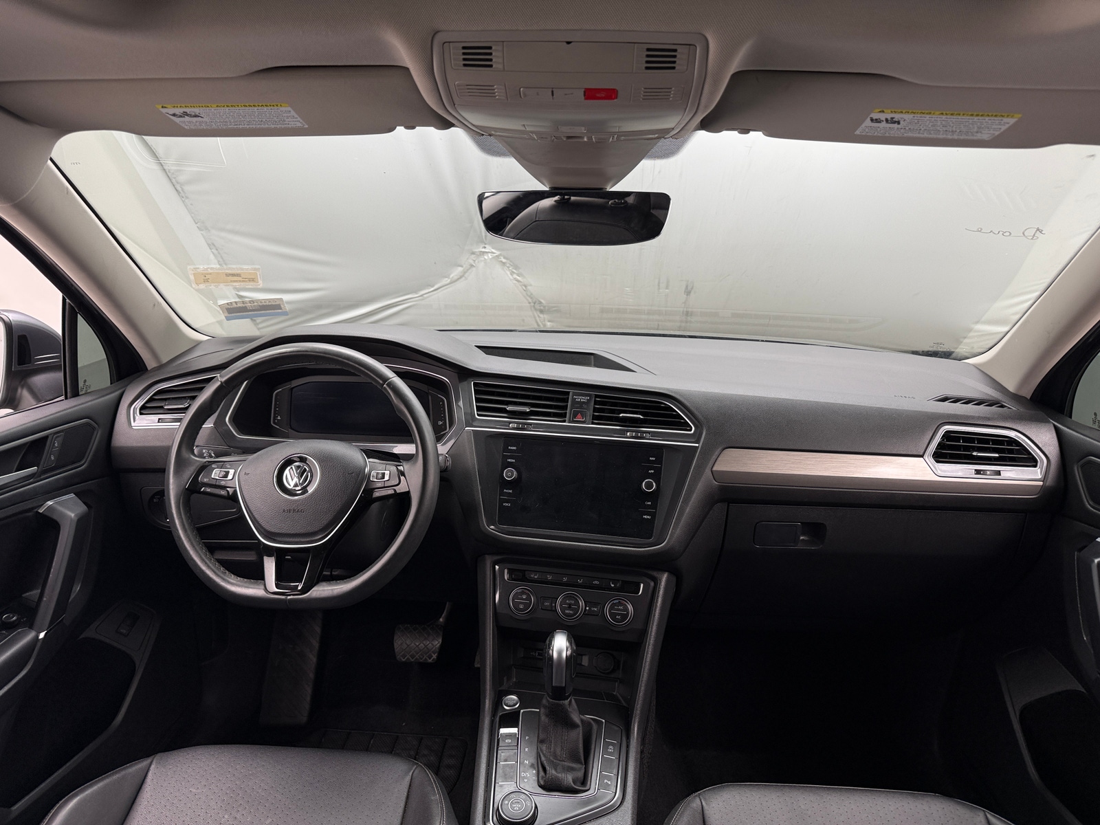 Thumbnail: 2020 Volkswagen Tiguan - 2