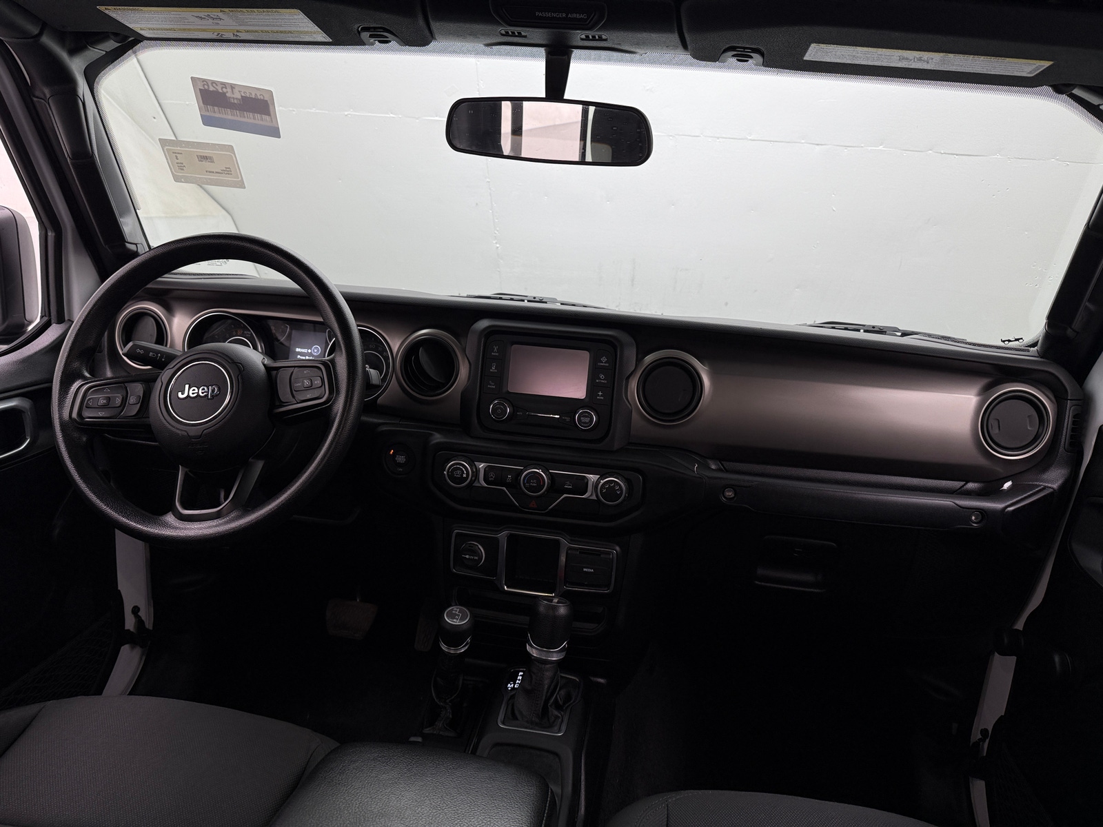 Thumbnail: 2021 Jeep Gladiator - 3