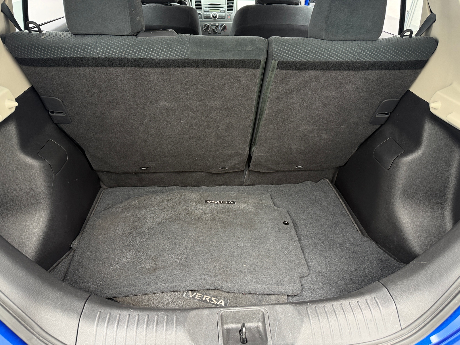 Thumbnail: 2012 Nissan Versa - 7