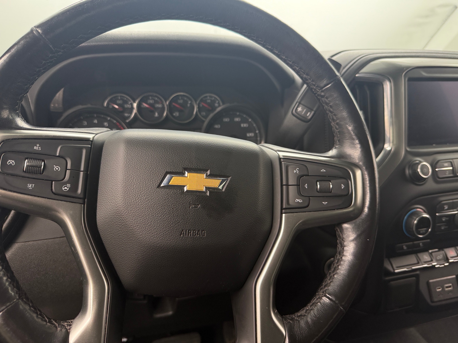 Thumbnail: 2021 Chevrolet Silverado 1500 - 5