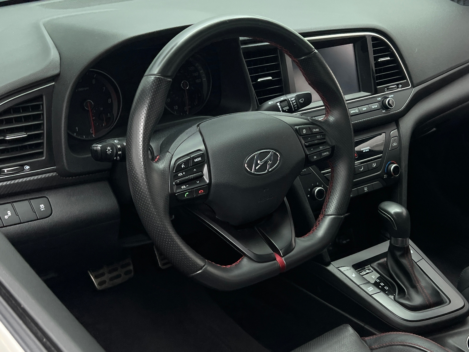 Thumbnail: 2018 Hyundai Elantra - 4