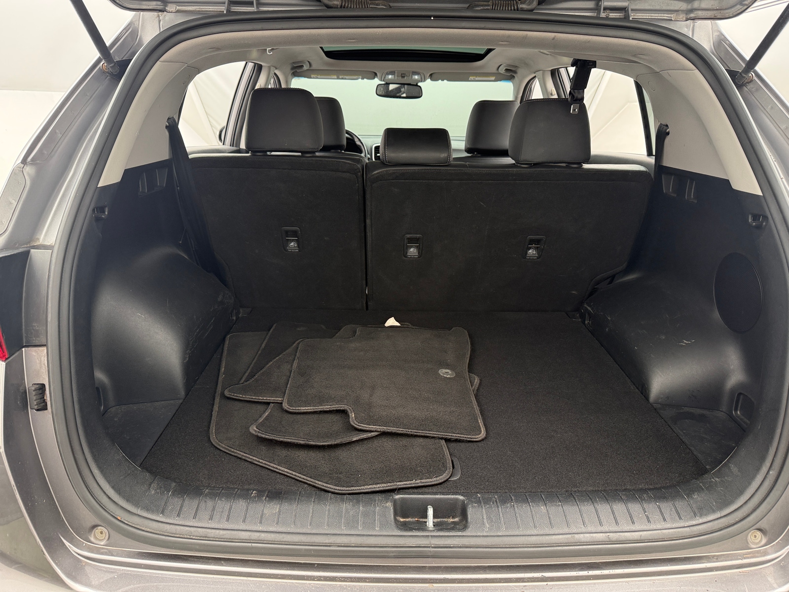 Thumbnail: 2017 Kia Sportage - 6