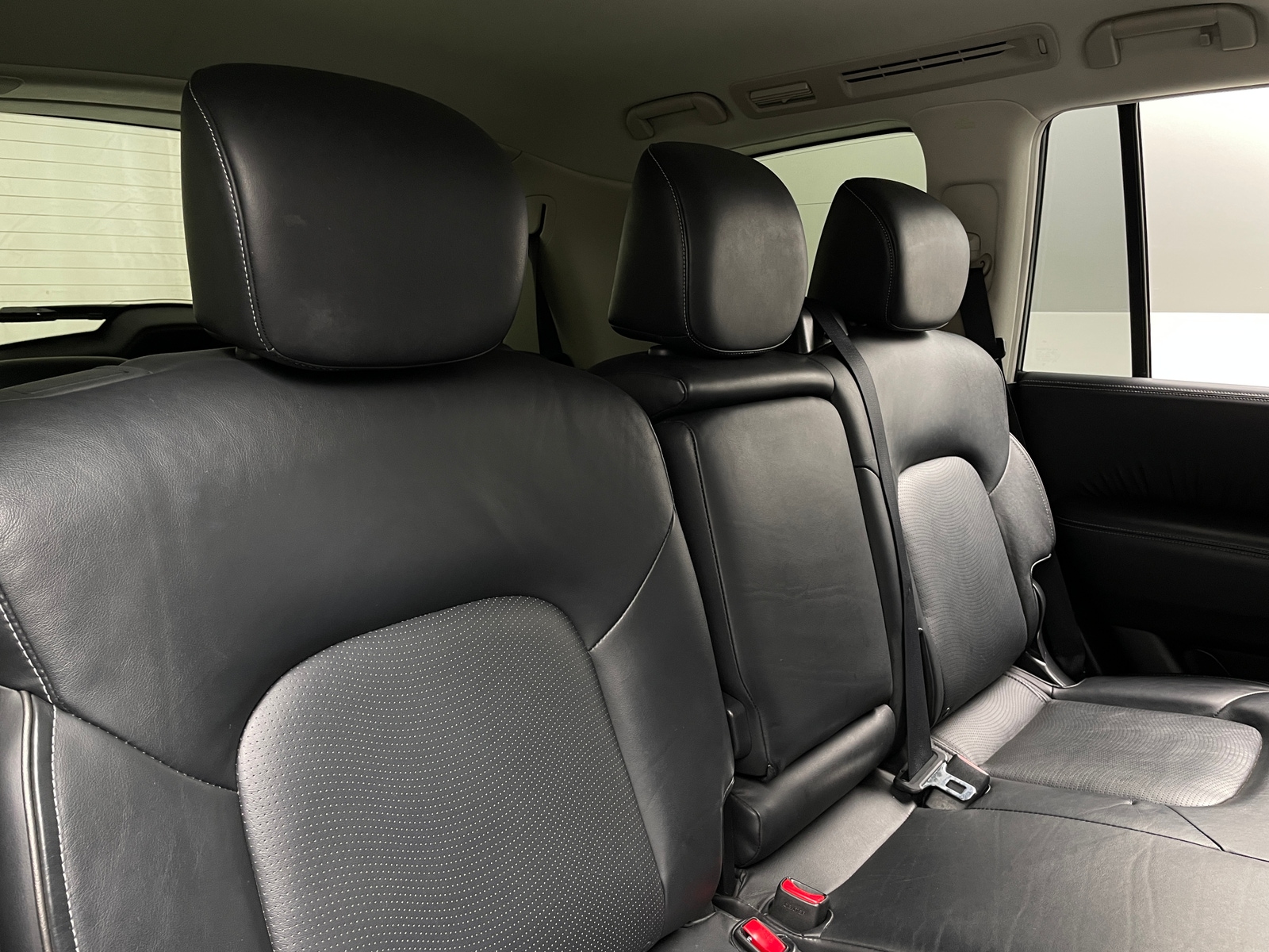 Thumbnail: 2017 INFINITI QX80 - 5