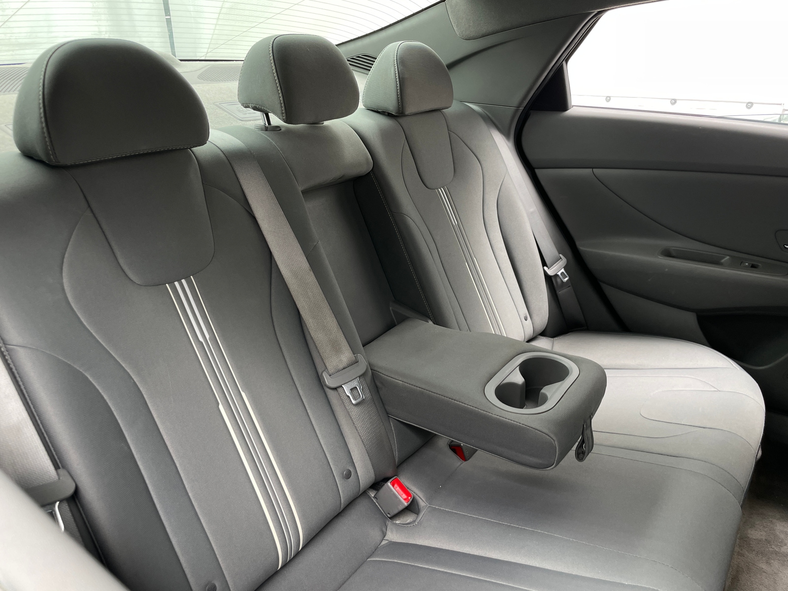 Thumbnail: 2022 Hyundai Elantra - 6