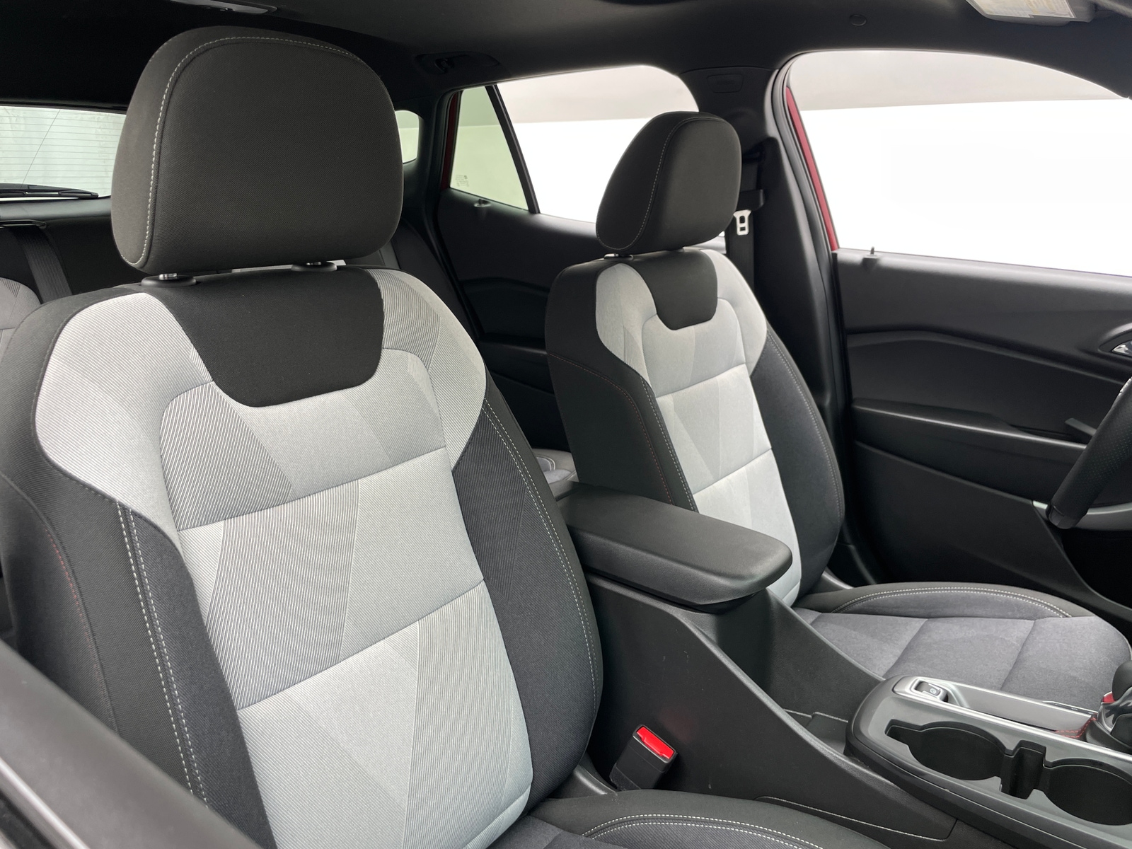 Thumbnail: 2025 Chevrolet Trax - 2