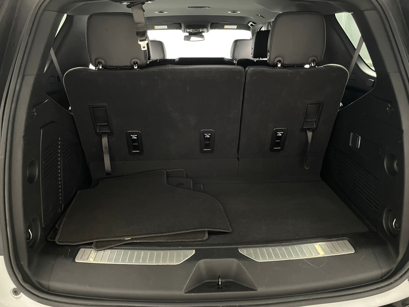 Thumbnail: 2025 Chevrolet Tahoe - 6