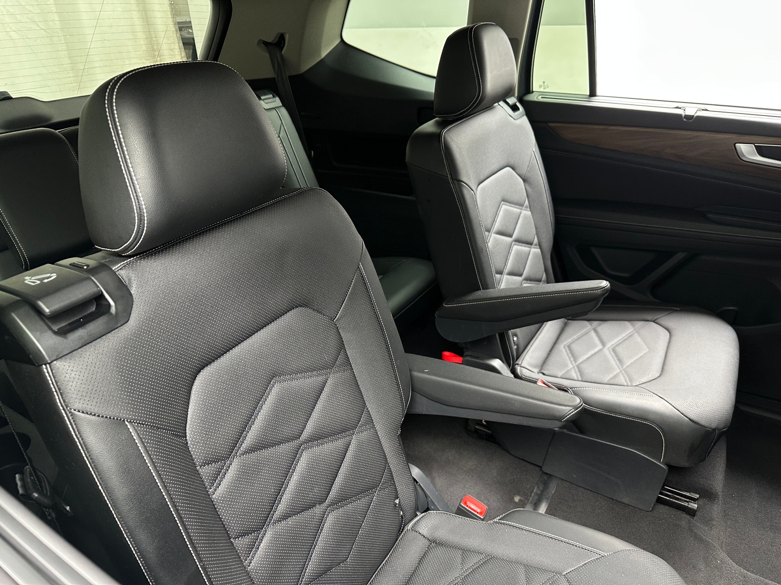 Thumbnail: 2024 Volkswagen Atlas - 5