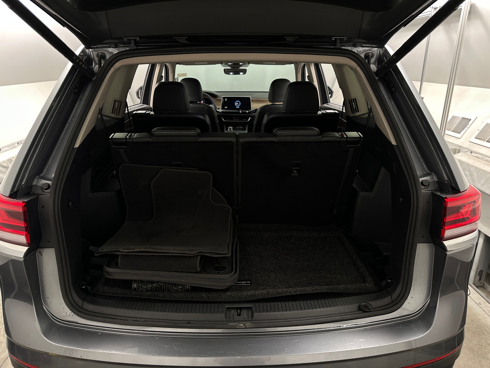 Thumbnail: 2024 Volkswagen Atlas - 6