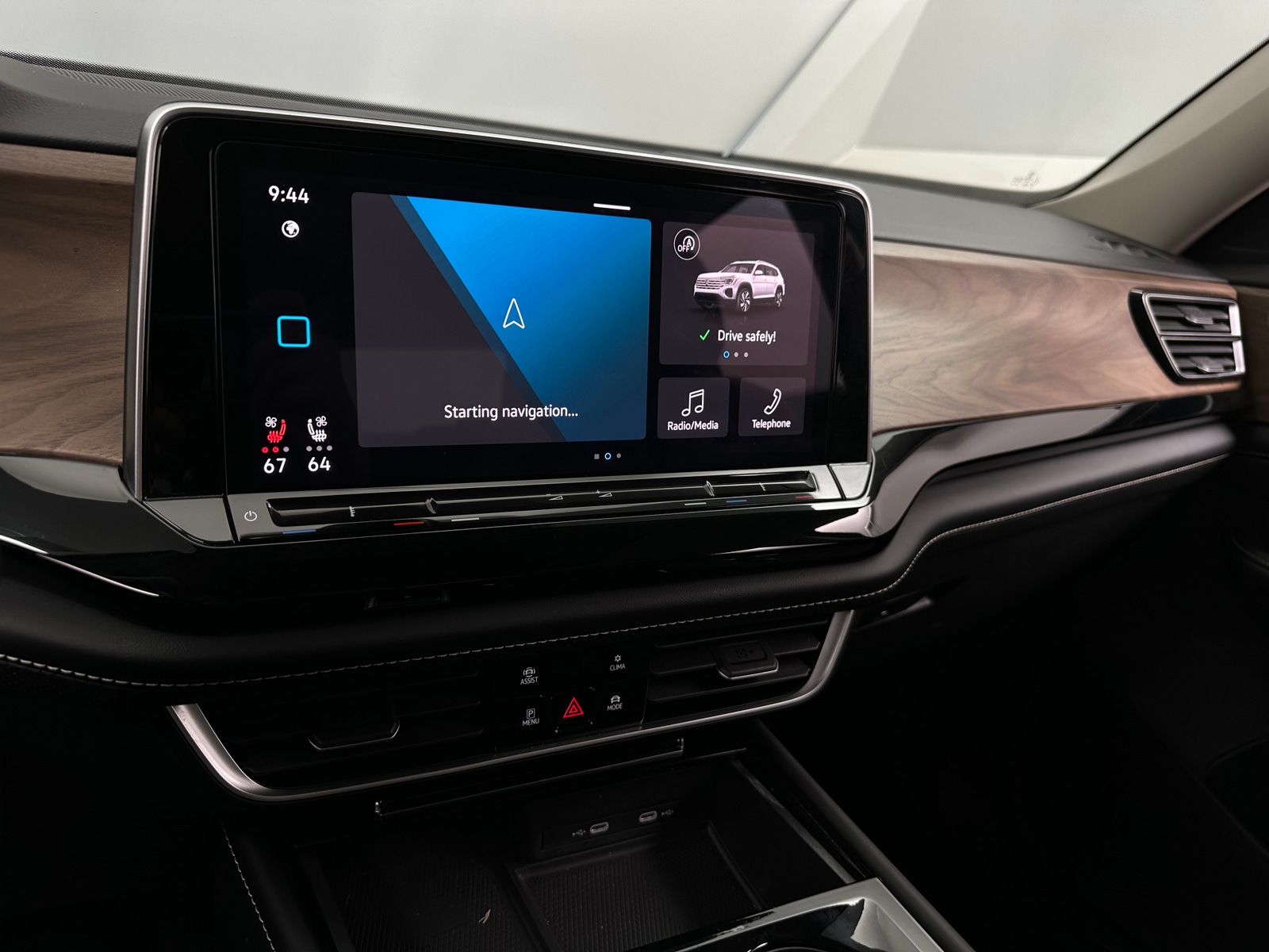 Thumbnail: 2024 Volkswagen Atlas - 3