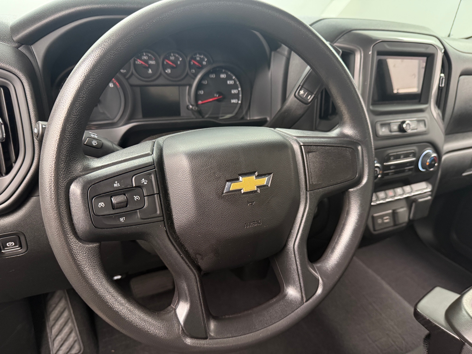 Thumbnail: 2024 Chevrolet Silverado 1500 - 5