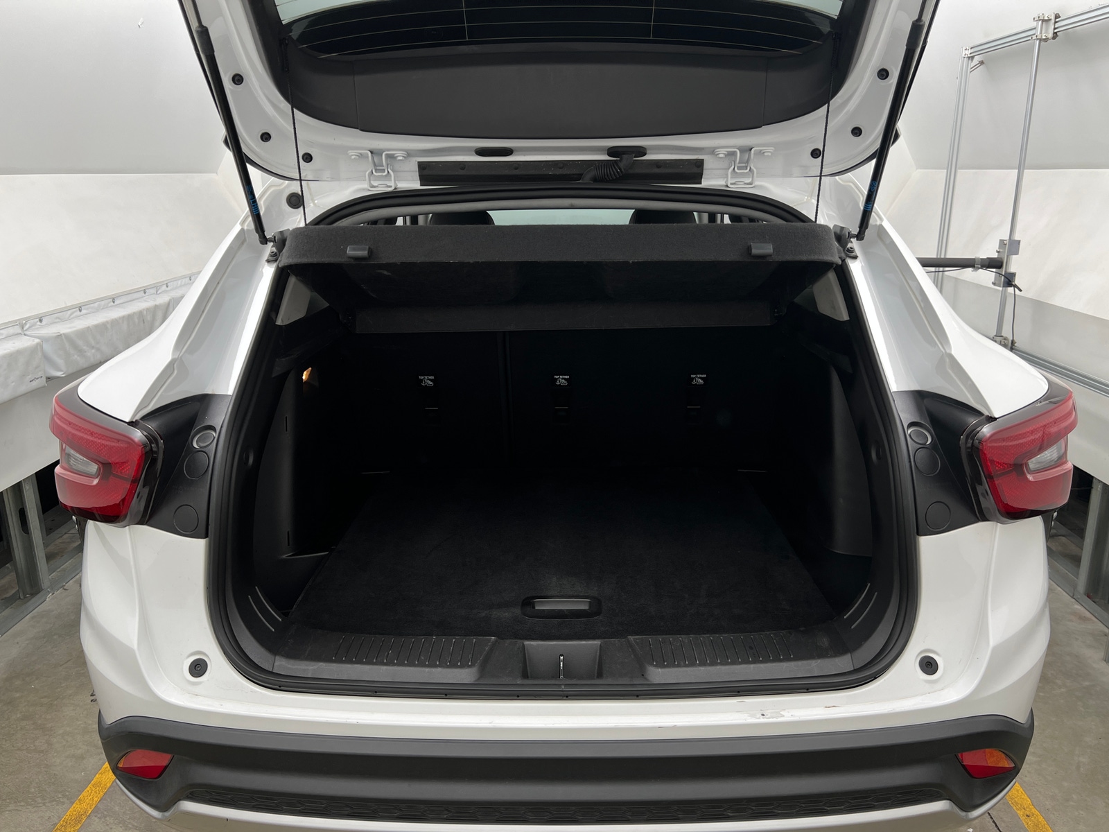 Thumbnail: 2025 Chevrolet Trax - 7