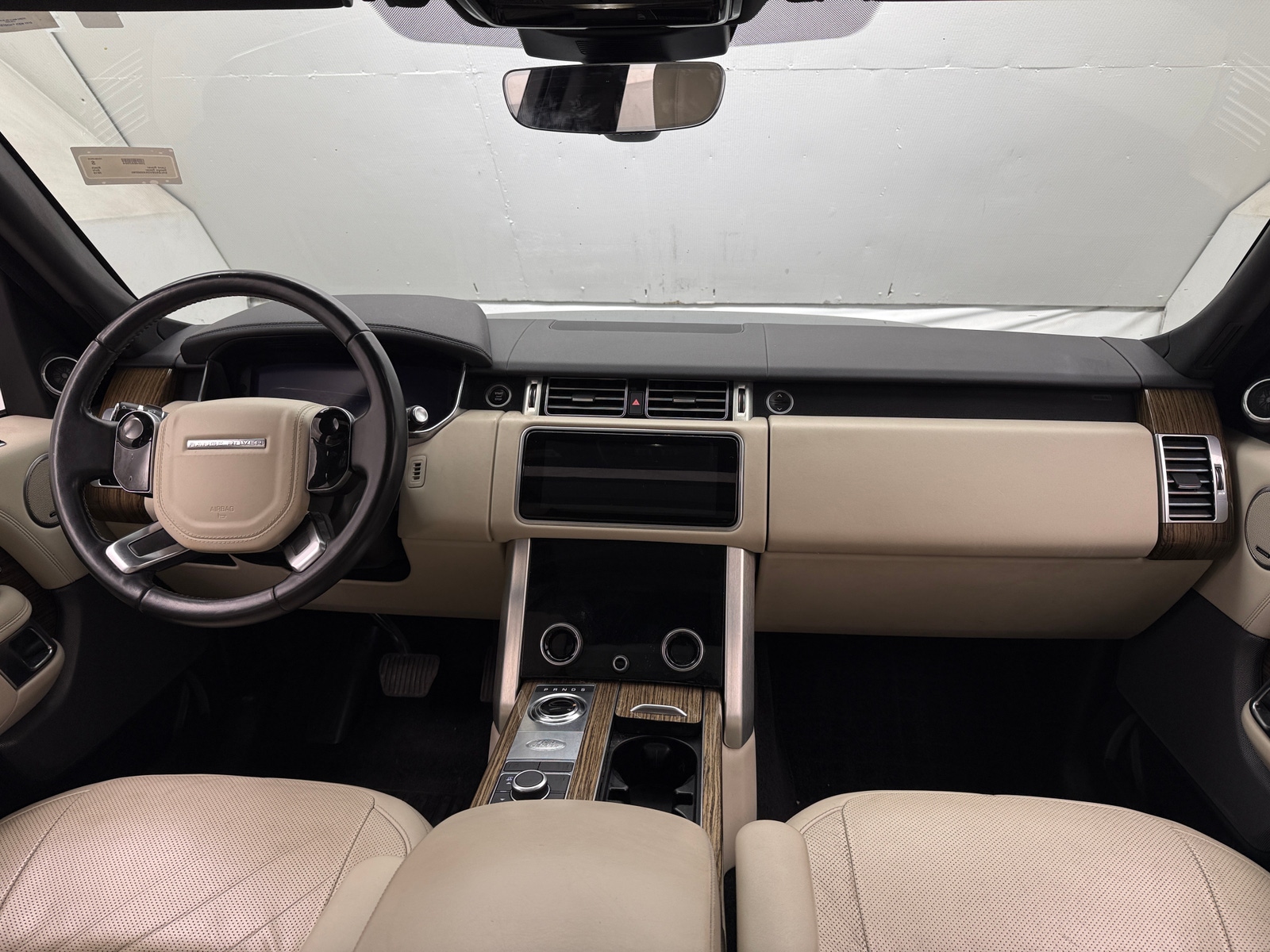 Thumbnail: 2019 Land Rover Range Rover - 2