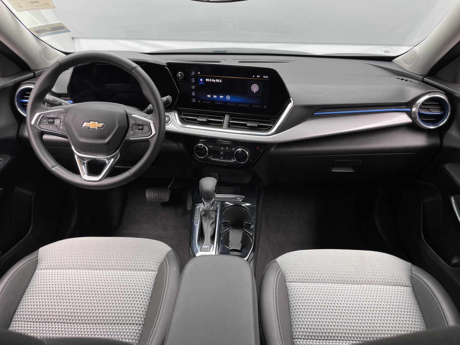 Thumbnail: 2025 Chevrolet Trax - 3