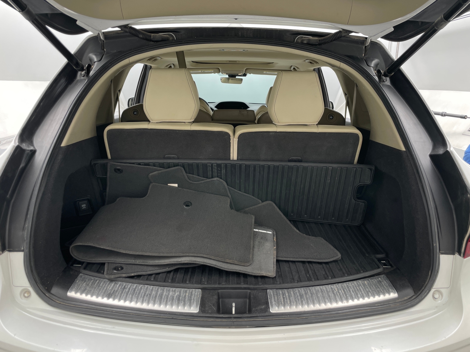 Thumbnail: 2020 Acura MDX - 6