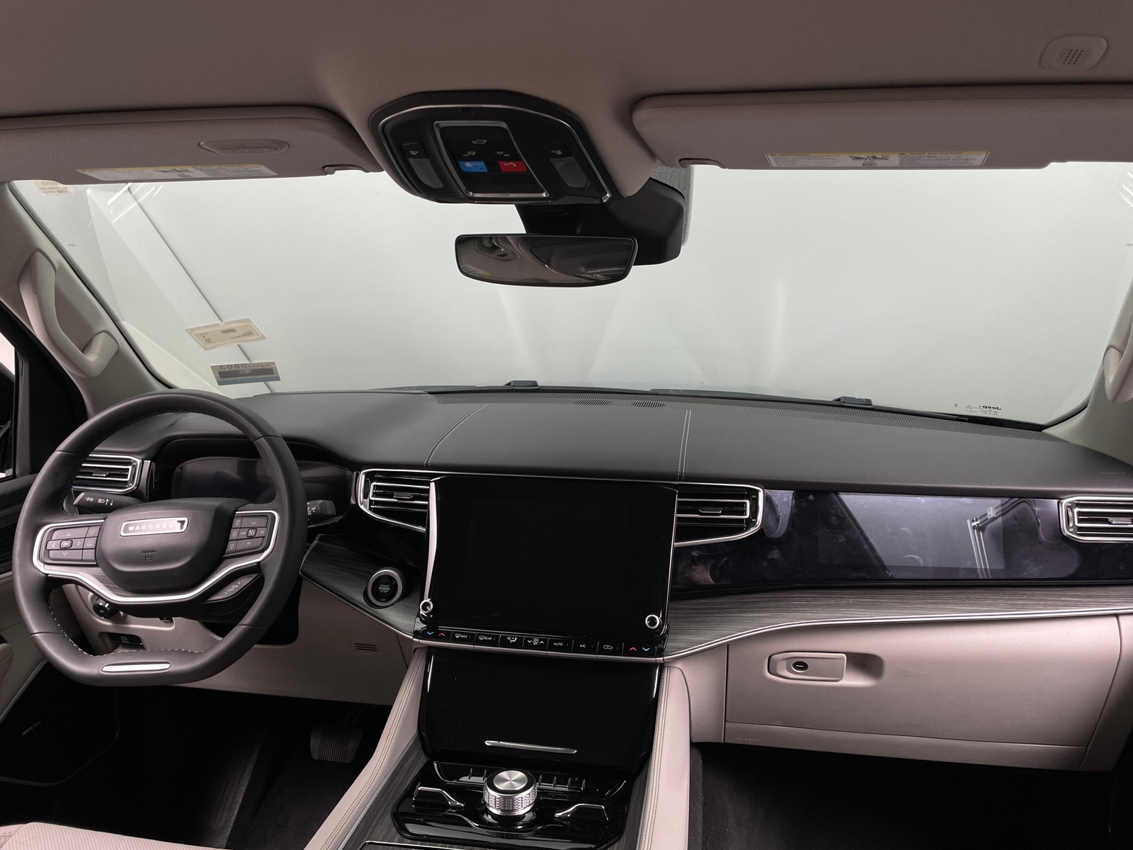 Thumbnail: 2023 Jeep Wagoneer - 2