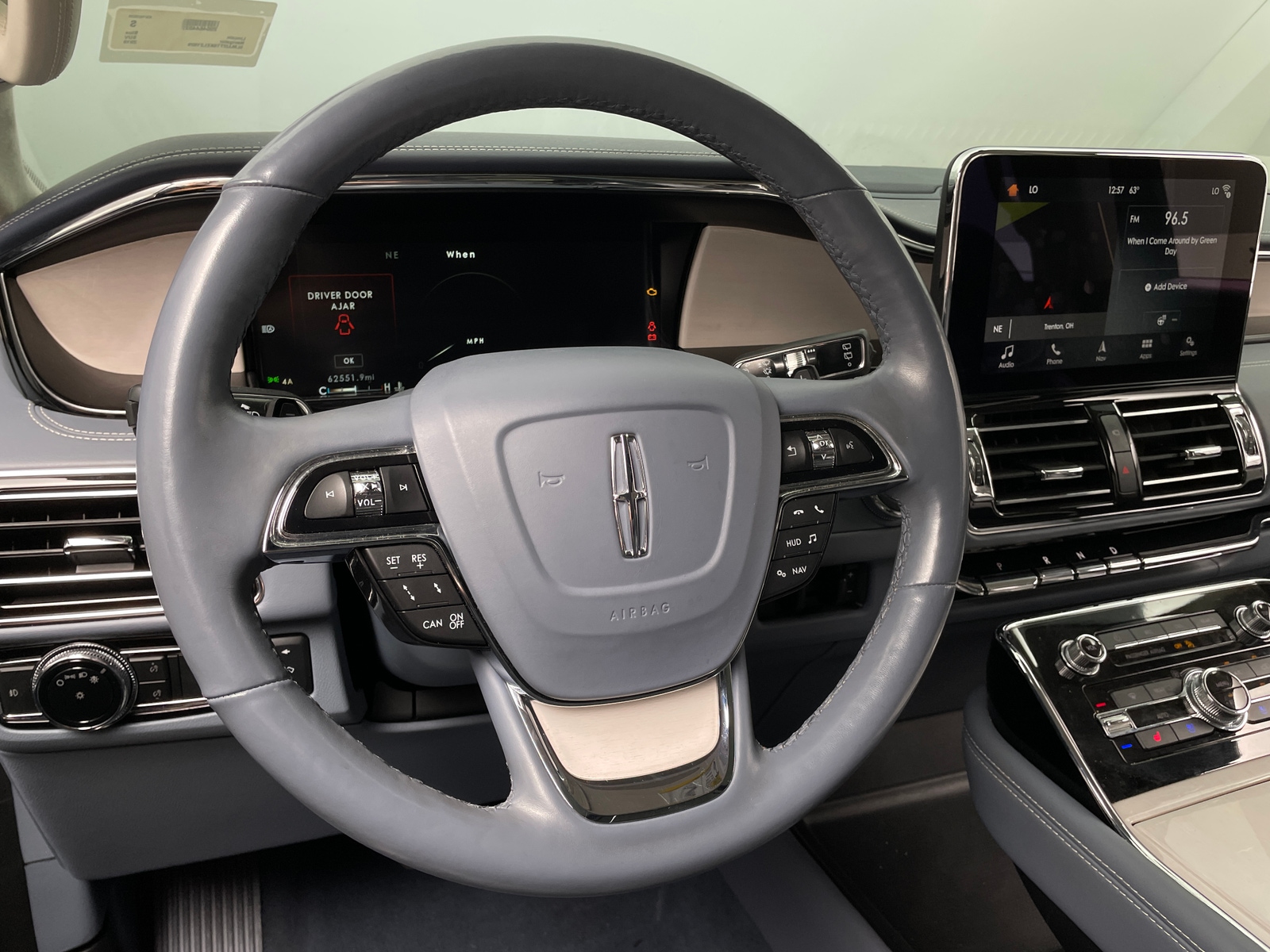 Thumbnail: 2019 Lincoln Navigator - 4
