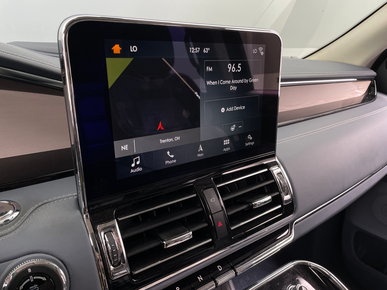 Thumbnail: 2019 Lincoln Navigator - 3