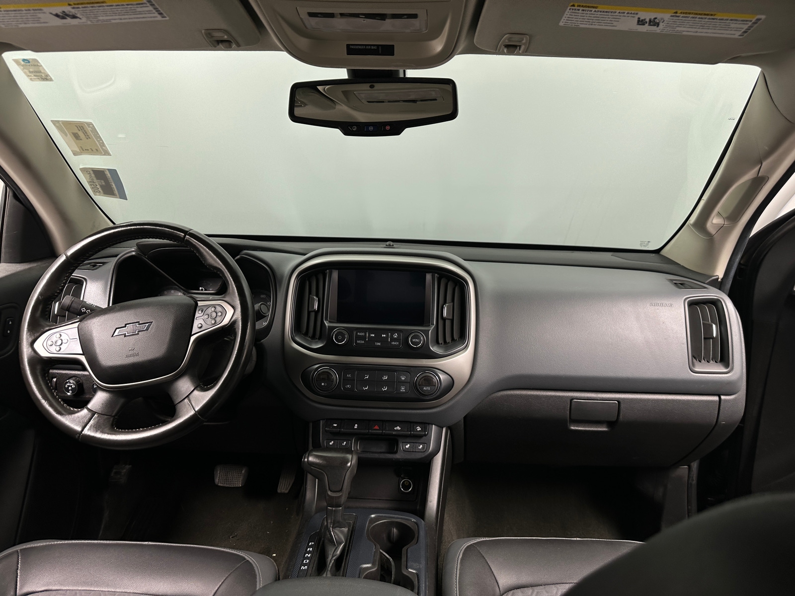 Thumbnail: 2016 Chevrolet Colorado - 3