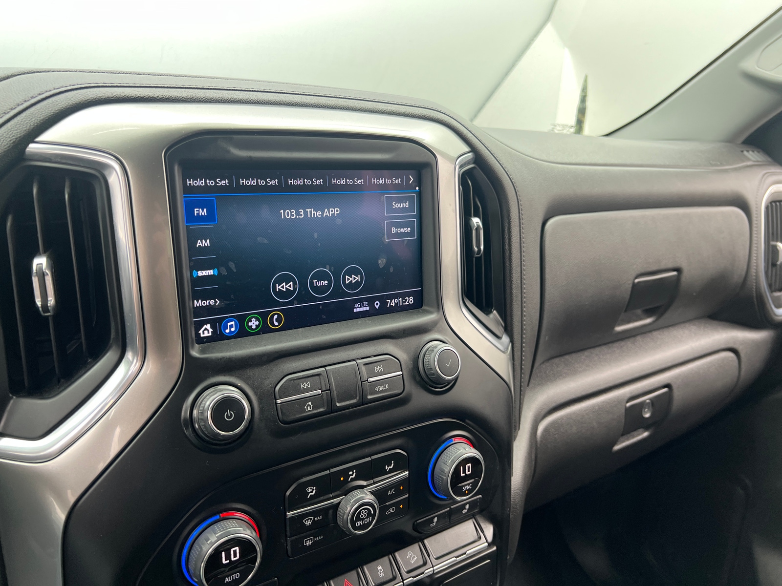 Thumbnail: 2022 Chevrolet Silverado 1500 - 4
