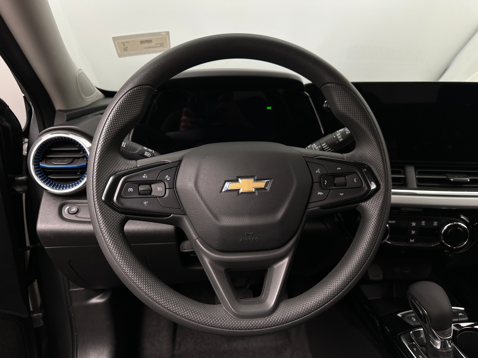 Thumbnail: 2025 Chevrolet Trax - 5