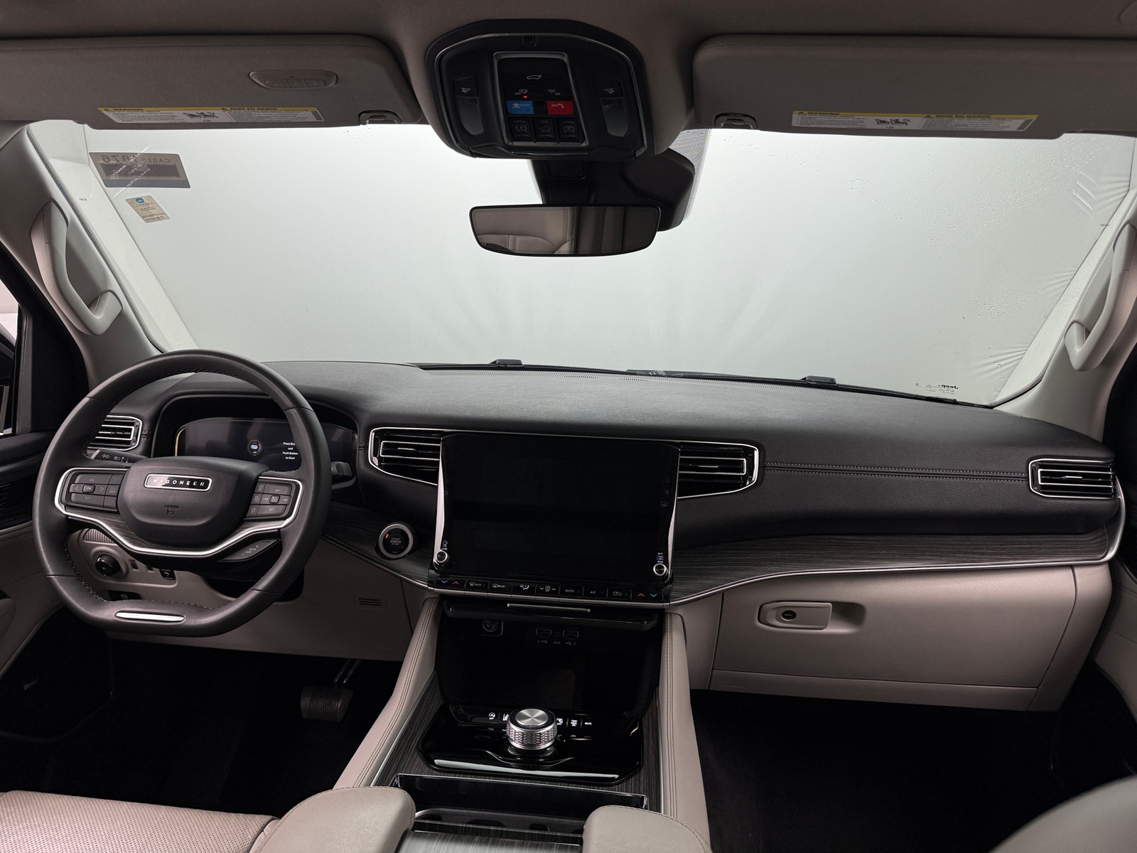 Thumbnail: 2023 Jeep Wagoneer - 2