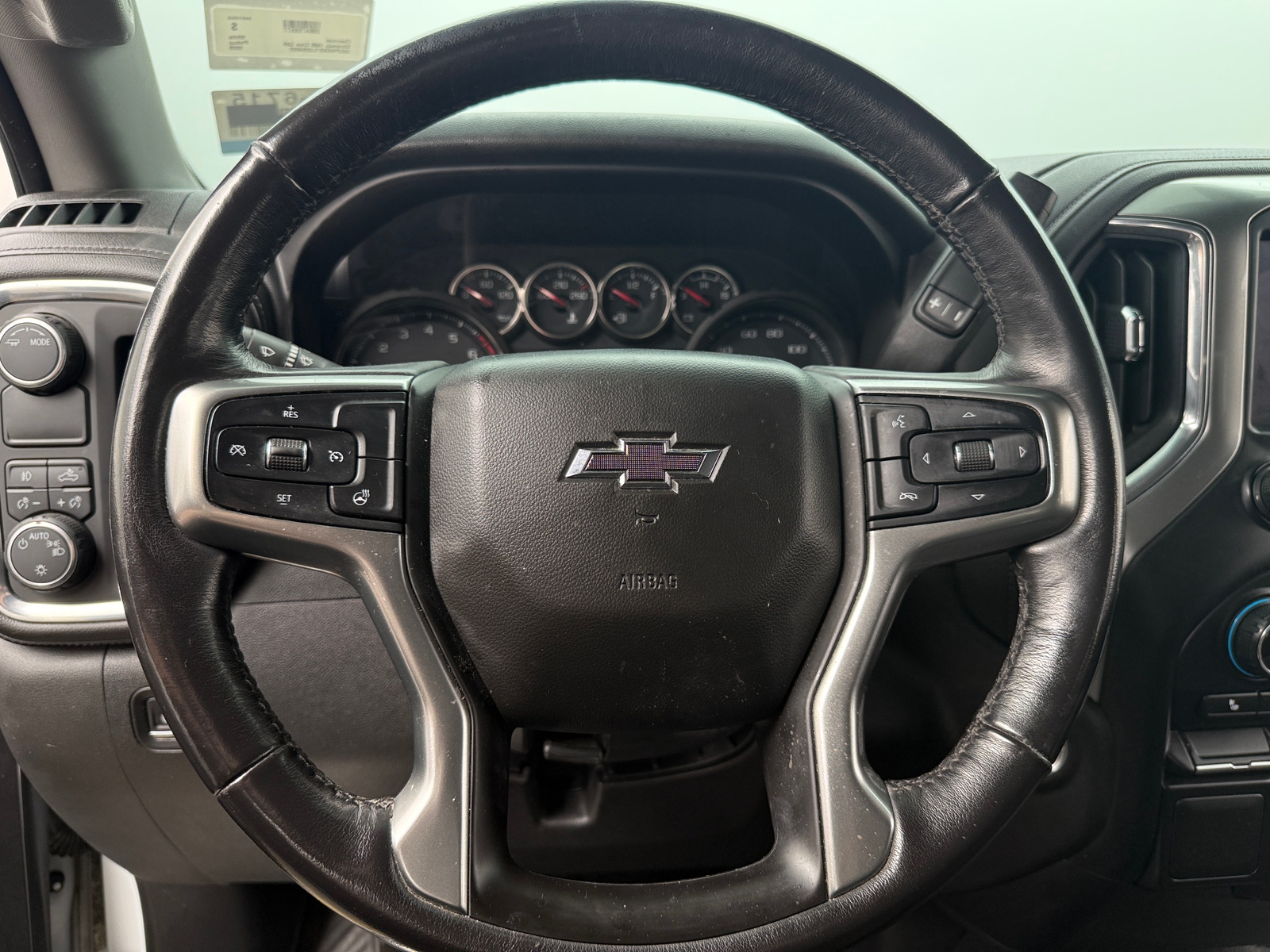 Thumbnail: 2020 Chevrolet Silverado 1500 - 5