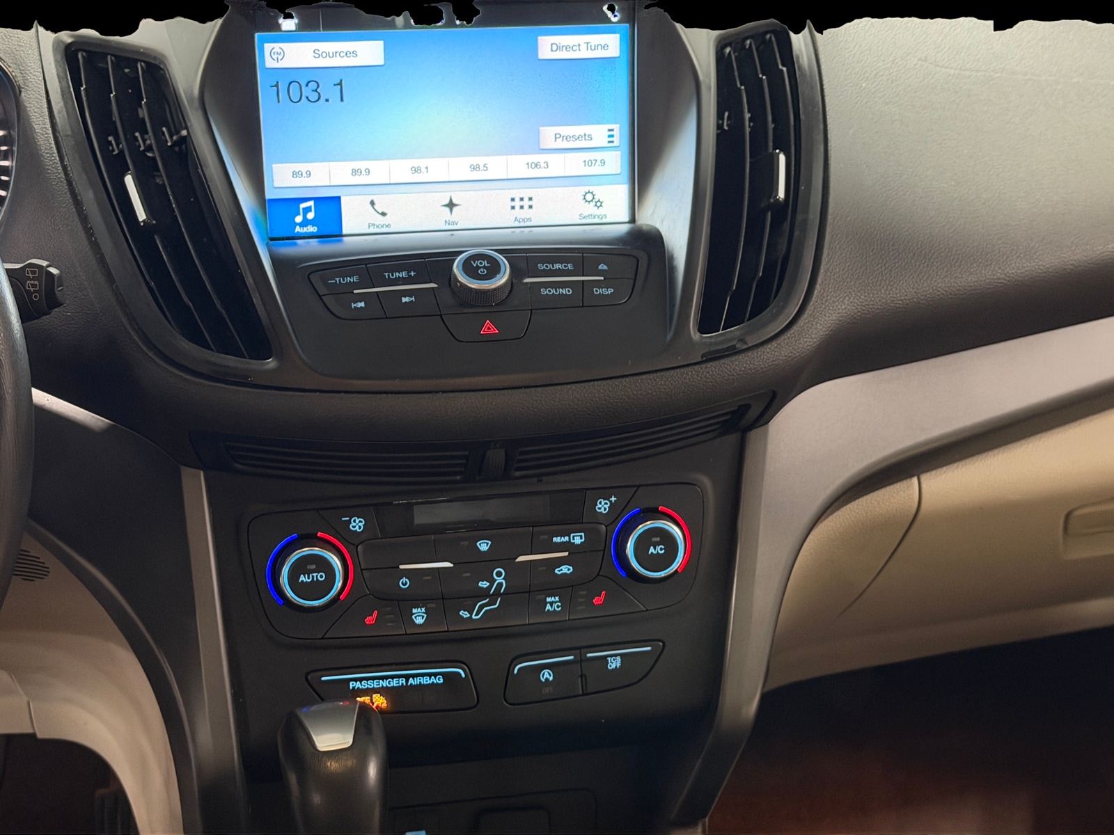 Thumbnail: 2017 Ford Escape - 3