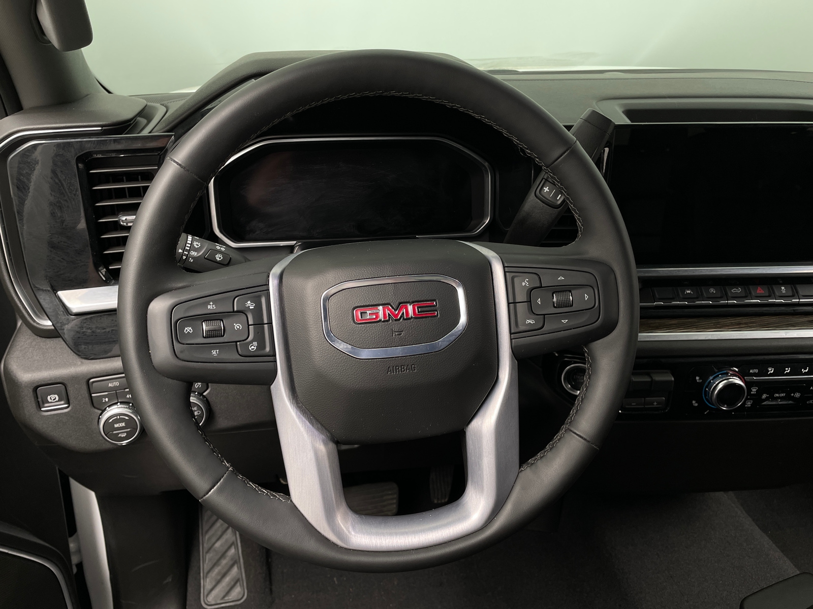 Thumbnail: 2026 GMC Sierra 1500 - 5