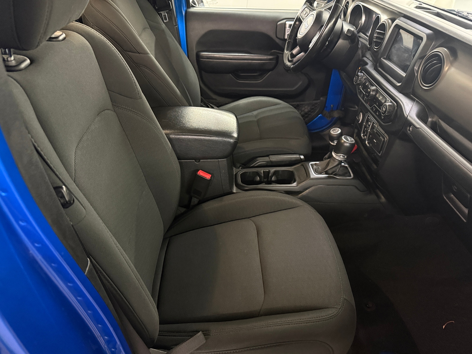 Thumbnail: 2020 Jeep Gladiator - 2