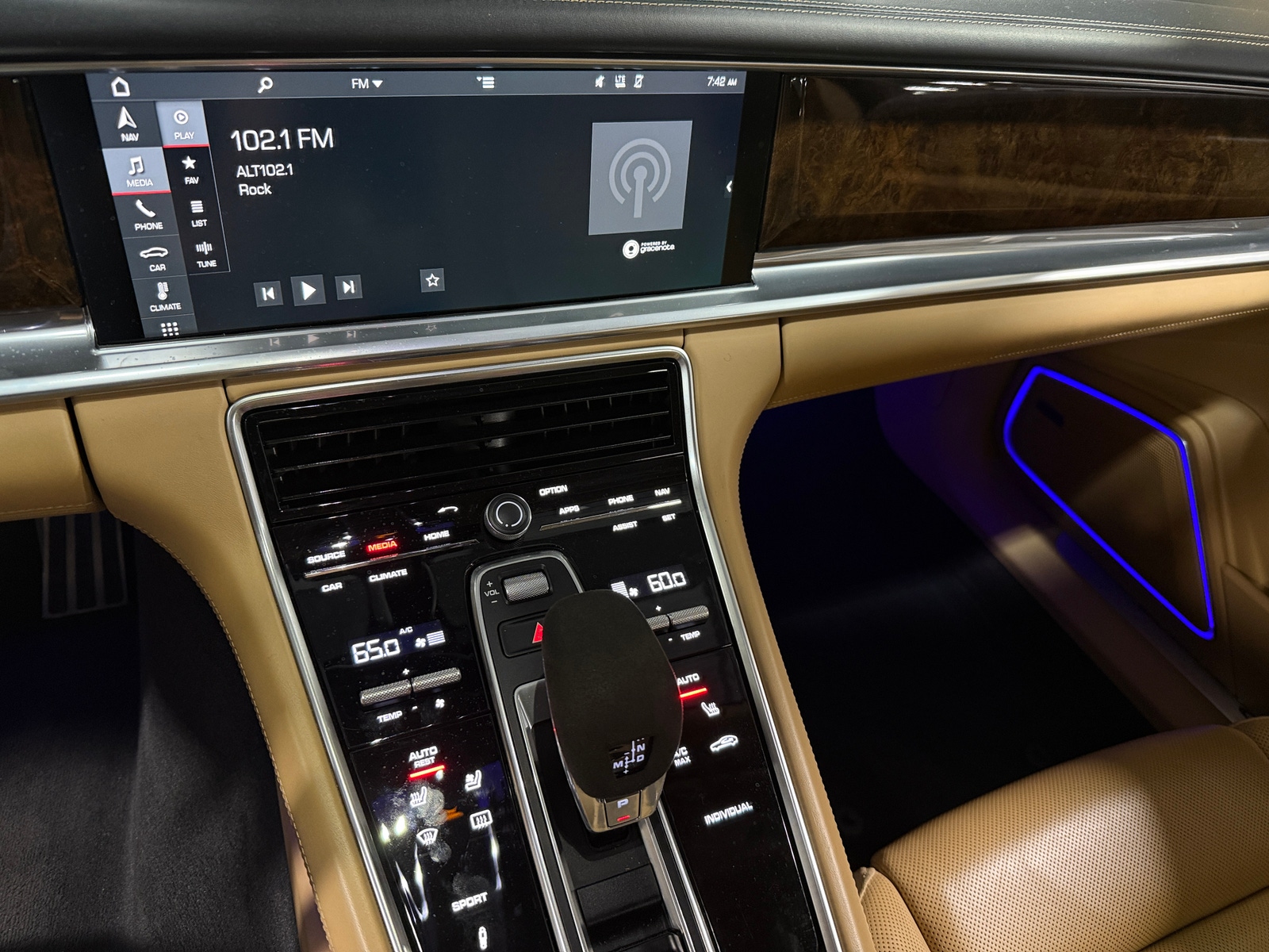 Thumbnail: 2018 Porsche Panamera - 3