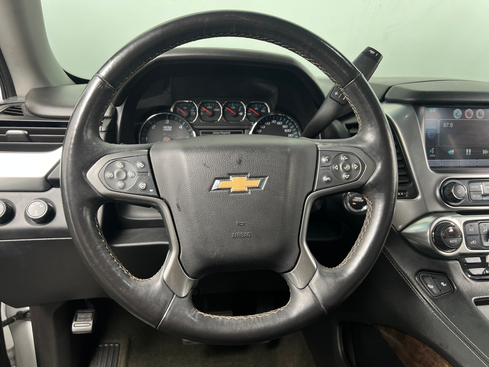 Thumbnail: 2015 Chevrolet Suburban - 4