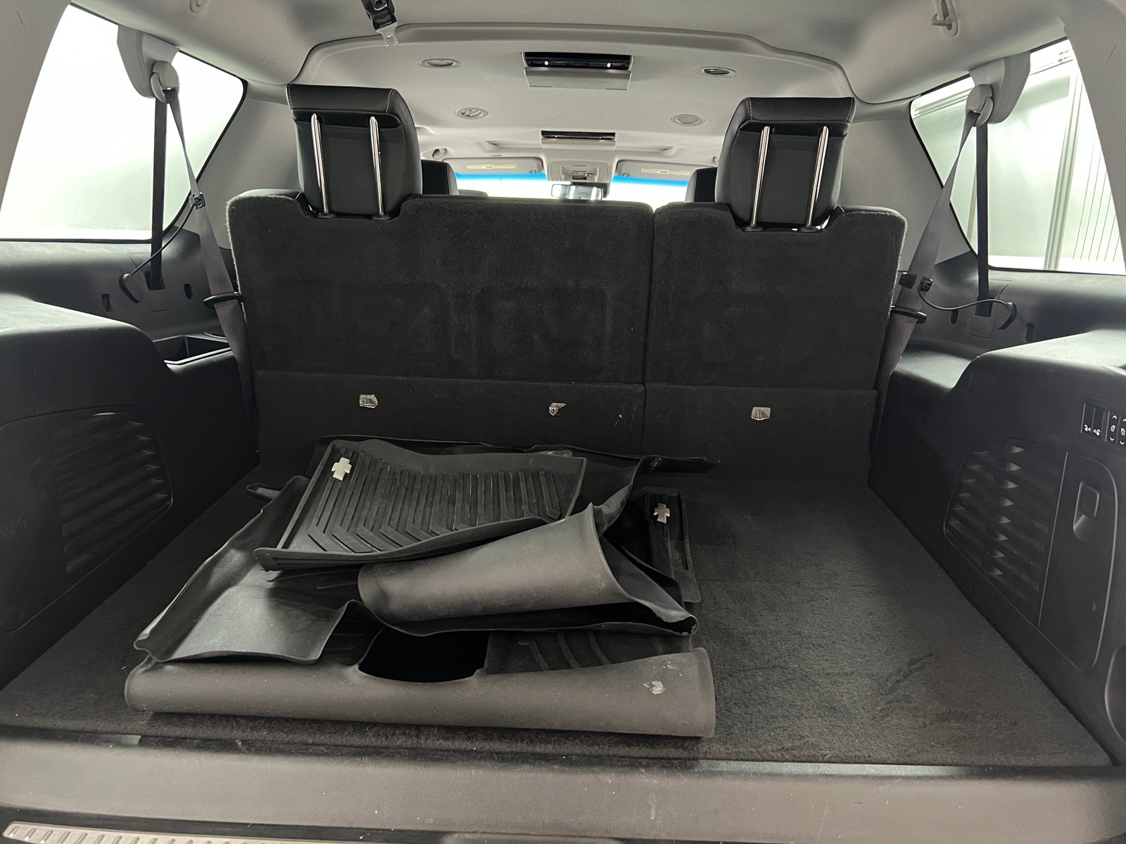 Thumbnail: 2015 Chevrolet Suburban - 6