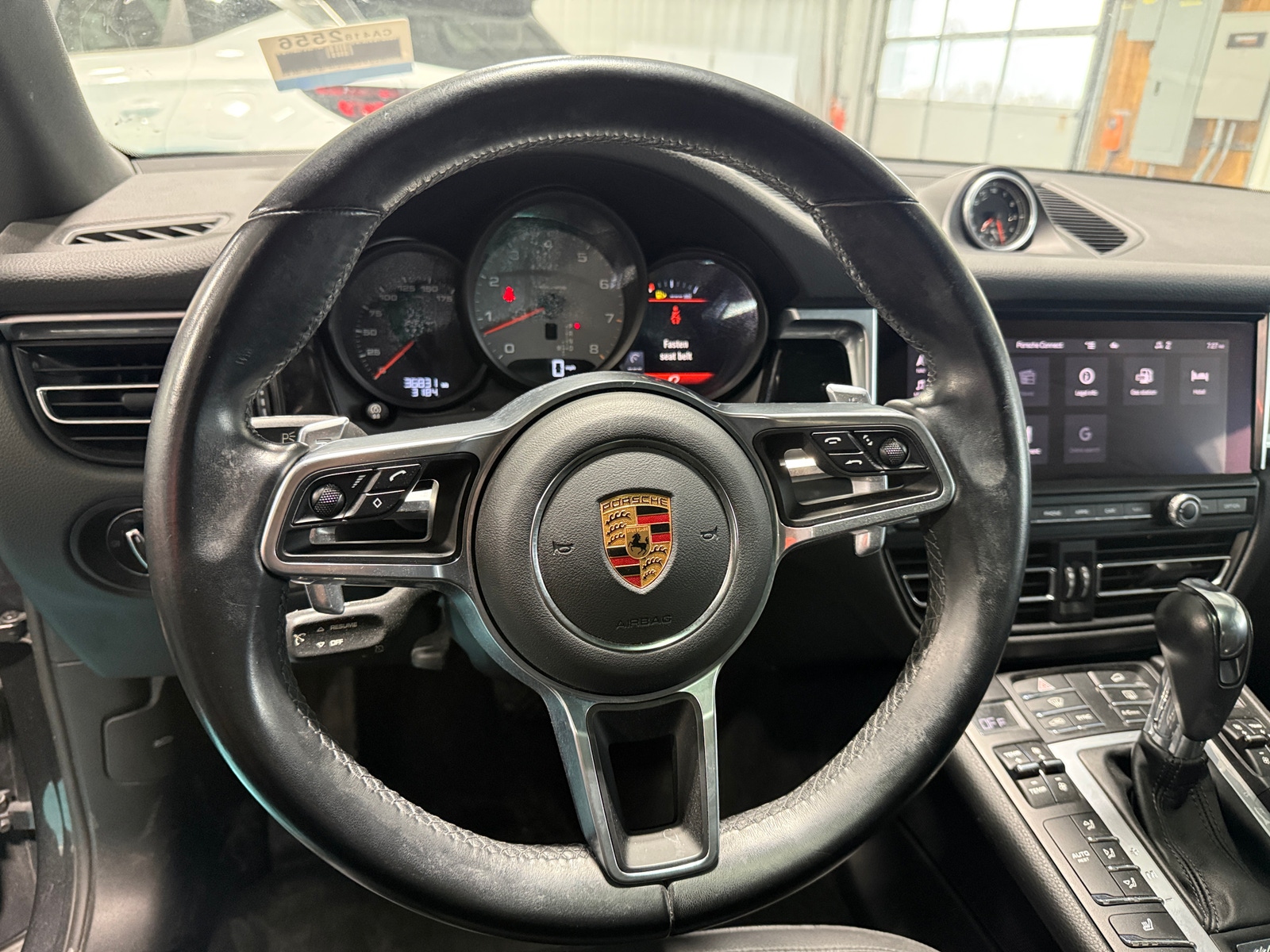 Thumbnail: 2021 Porsche Macan - 4