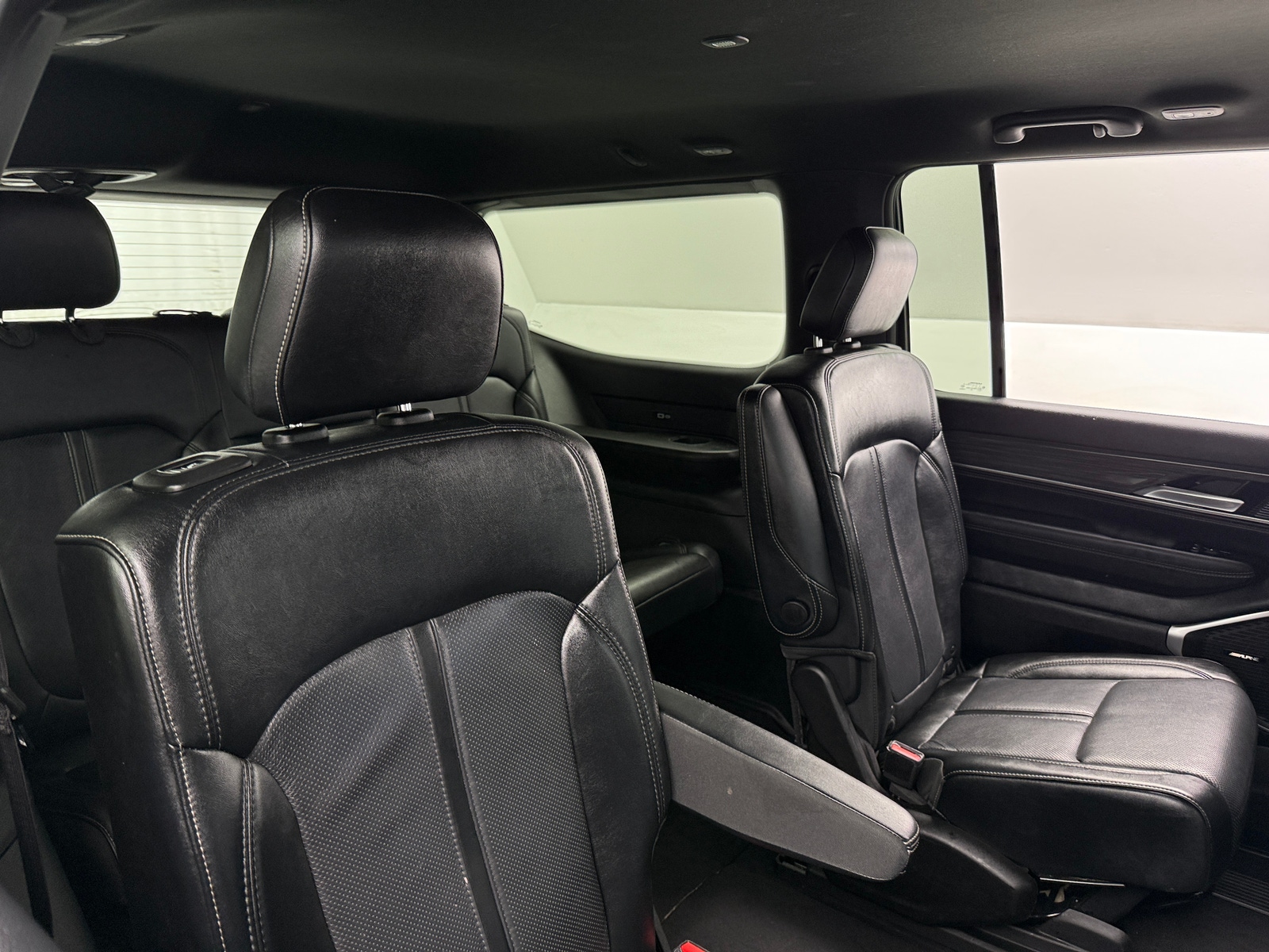 Thumbnail: 2024 Jeep Wagoneer - 5