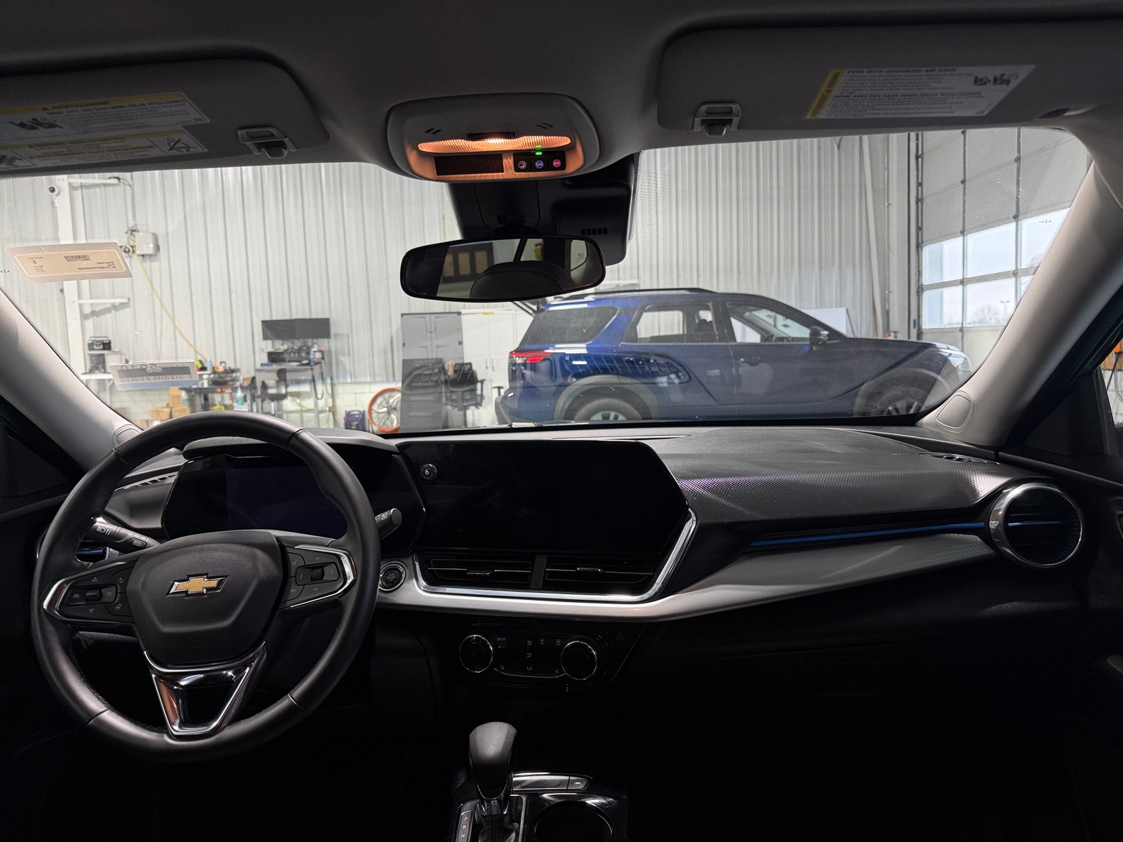 Thumbnail: 2025 Chevrolet Trax - 3