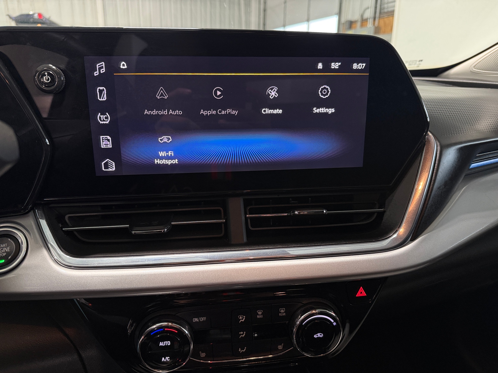 Thumbnail: 2025 Chevrolet Trax - 4