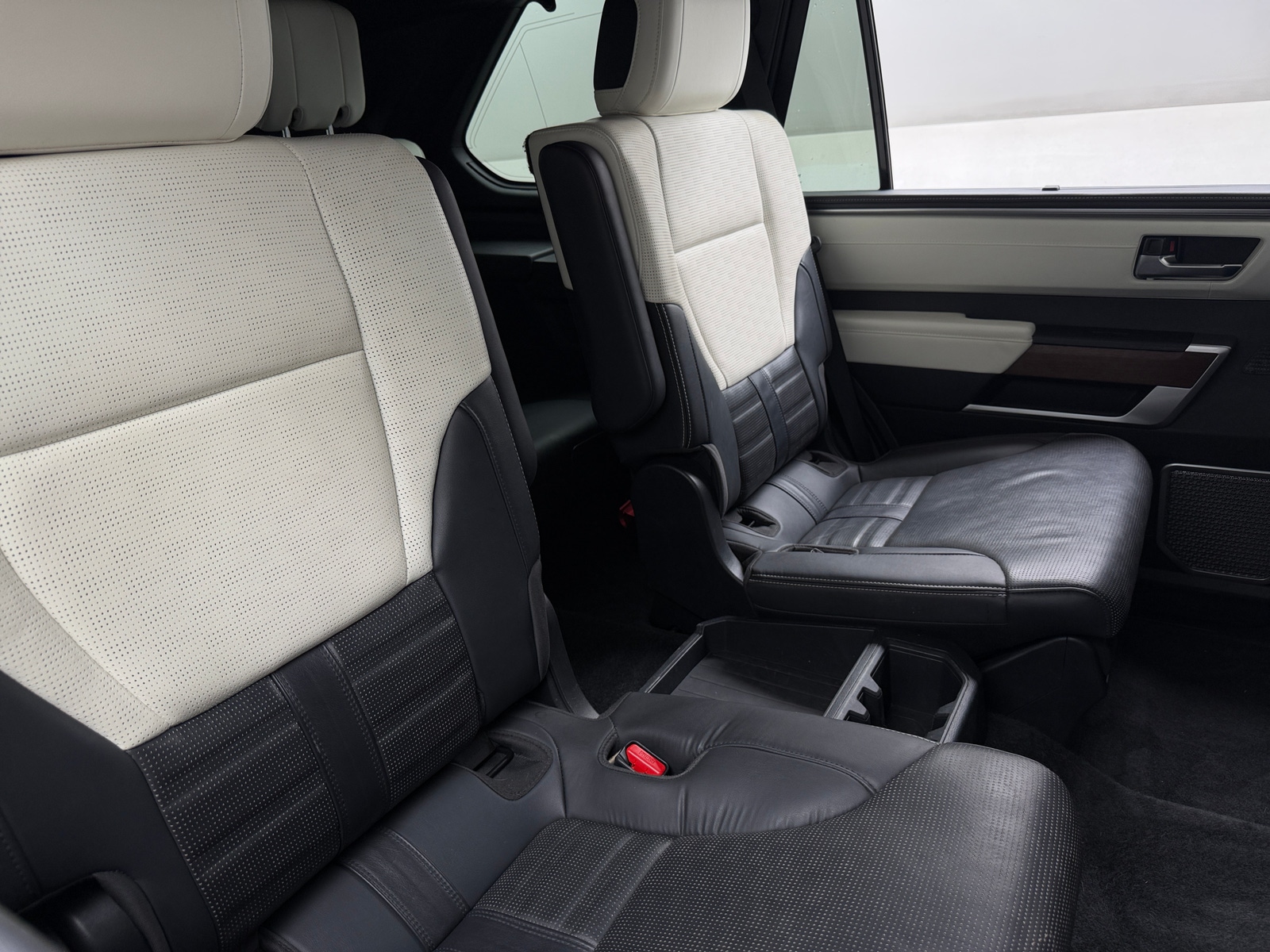 Thumbnail: 2024 Toyota Sequoia - 5