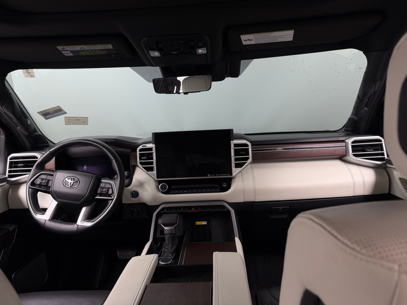 Thumbnail: 2024 Toyota Sequoia - 2